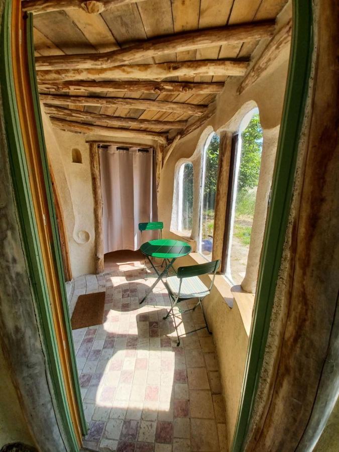 Sarl Verrerie Royale Val-Couesnon エクステリア 写真